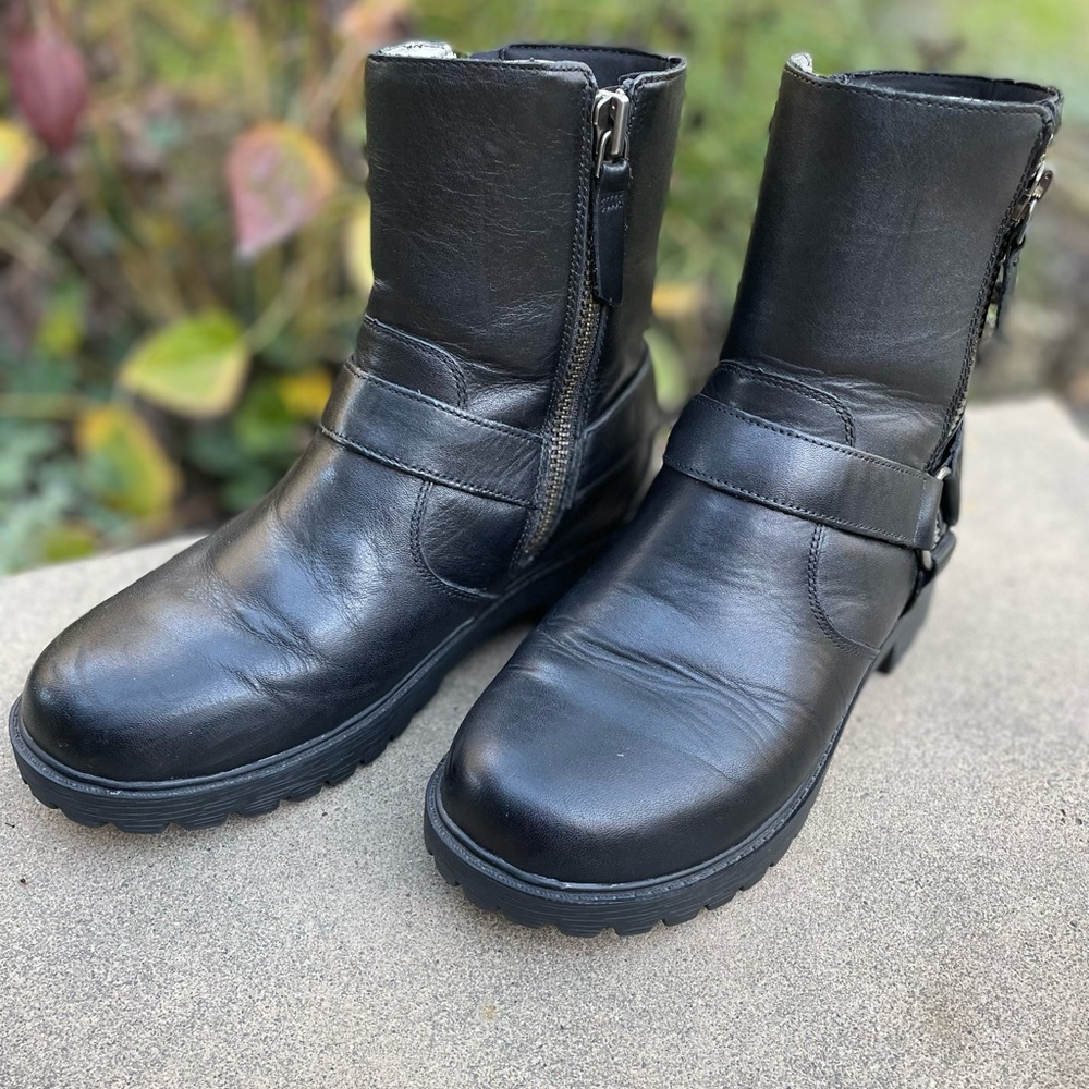 Algeria Black Boots - size 38